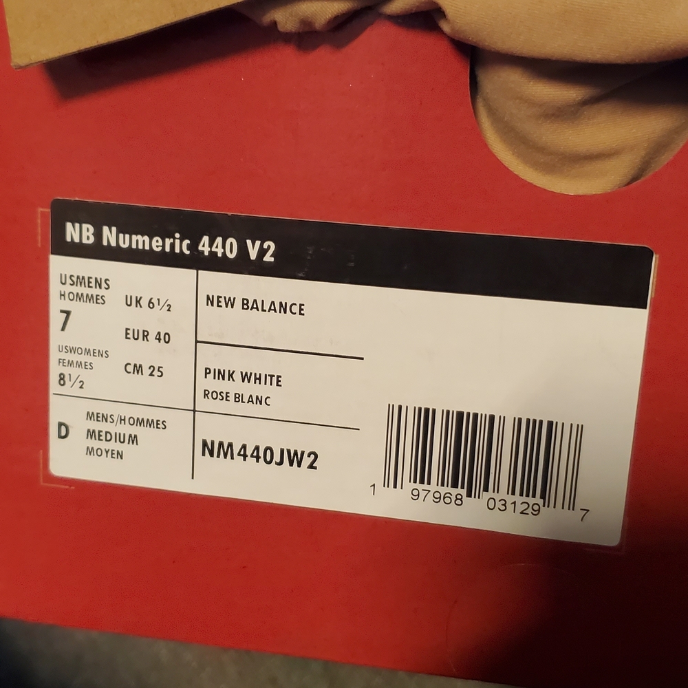 New Balance Numeric 440 V2 Rose & White Skate Shoes NIB - Picture 2 of 9